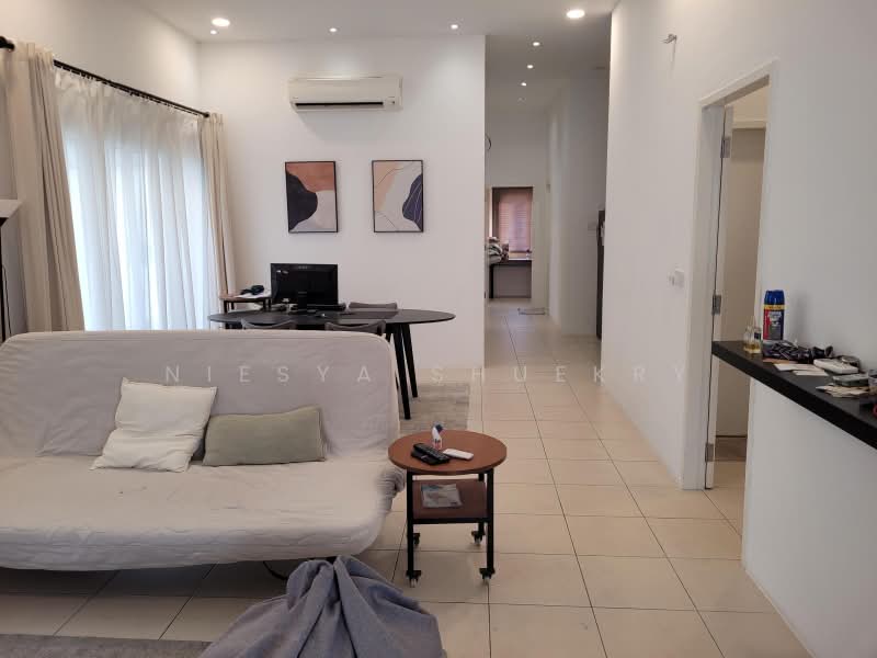Semi-Detached House for Sale in Seremban (Negeri Sembilan) - Niesya Shuekry - Living Room - PropertyGuru.com.my
