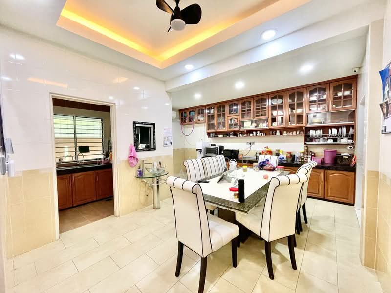 Rumah Berkembar untuk Dijual di Bandar Putra Permai (Seri Kembangan) - Suhana Abdullah Sani - PropertyGuru.com.my