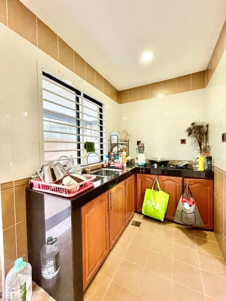 Rumah Berkembar untuk Dijual di Bandar Putra Permai (Seri Kembangan) - Suhana Abdullah Sani - PropertyGuru.com.my