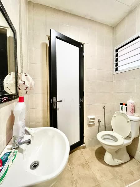 Rumah Berkembar untuk Dijual di Bandar Putra Permai (Seri Kembangan) - Suhana Abdullah Sani - PropertyGuru.com.my