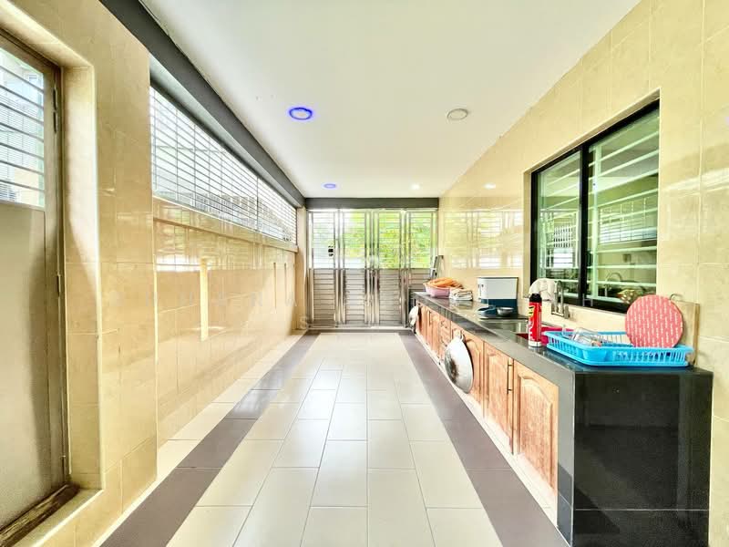 Rumah Berkembar untuk Dijual di Bandar Putra Permai (Seri Kembangan) - Suhana Abdullah Sani - PropertyGuru.com.my