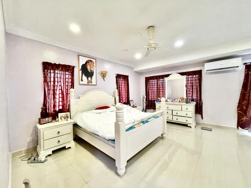 Rumah Berkembar untuk Dijual di Bandar Putra Permai (Seri Kembangan) - Suhana Abdullah Sani - PropertyGuru.com.my