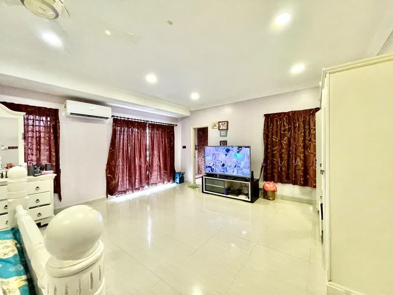 Rumah Berkembar untuk Dijual di Bandar Putra Permai (Seri Kembangan) - Suhana Abdullah Sani - PropertyGuru.com.my