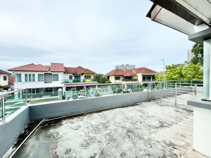 Rumah Berkembar untuk Dijual di Bandar Putra Permai (Seri Kembangan) - Suhana Abdullah Sani - PropertyGuru.com.my