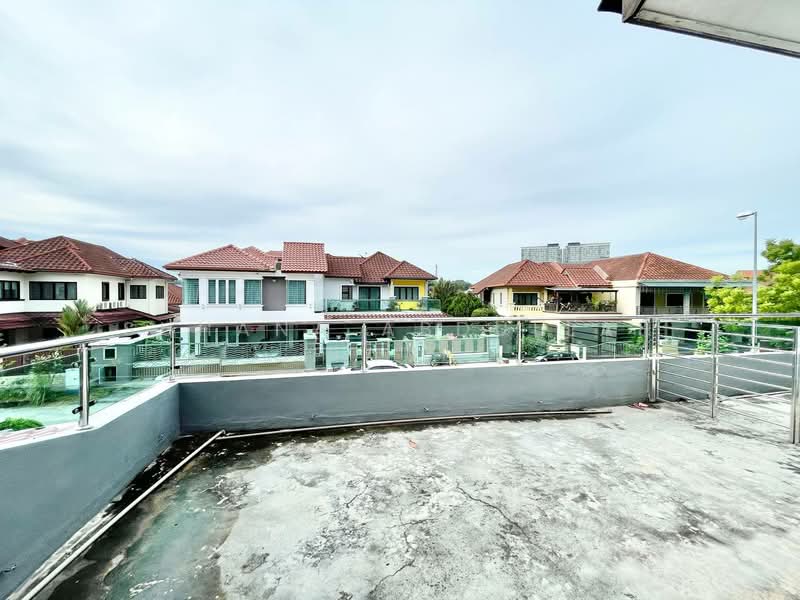 Rumah Berkembar untuk Dijual di Bandar Putra Permai (Seri Kembangan) - Suhana Abdullah Sani - PropertyGuru.com.my