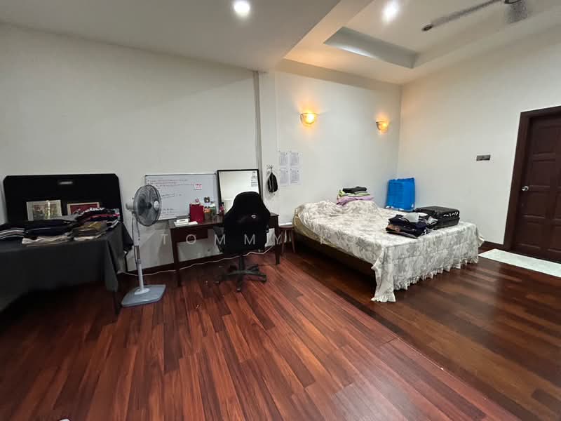 Bungalow for Sale in Seksyen 8 (Kota Damansara) - Tommy Koh - PropertyGuru.com.my
