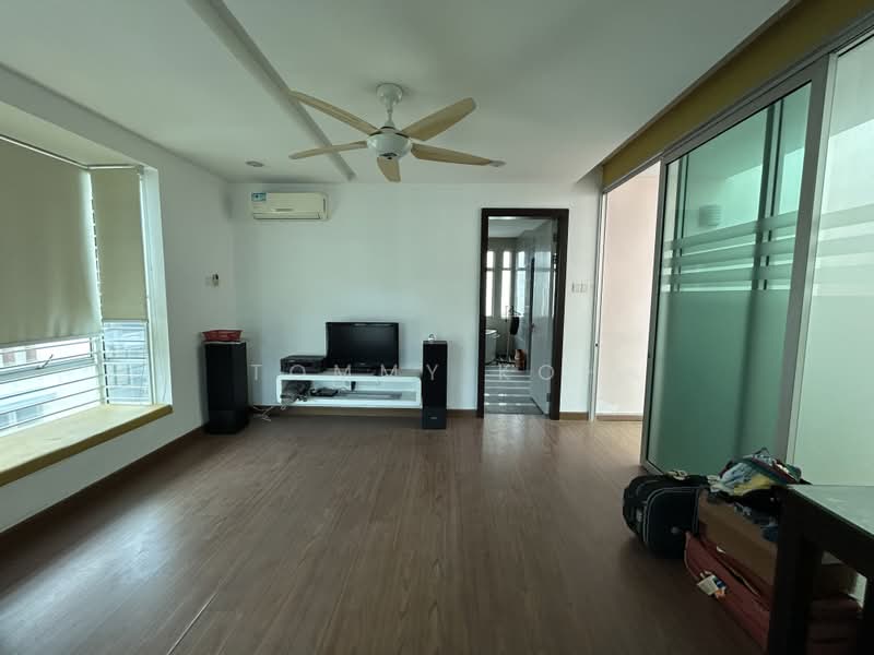 Rumah Berkembar untuk Dijual di Bukit Rahman Putra (Sungai Buloh) - Tommy Koh - Living Room - PropertyGuru.com.my