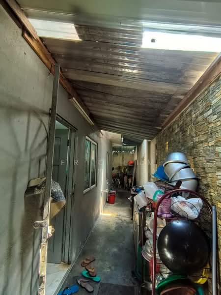 2-storey Terraced House for Sale in Taman Koperasi Cuepacs (Cheras) - Eric Lim - Corridor - PropertyGuru.com.my