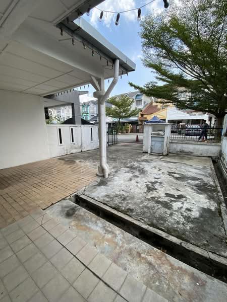 2-storey Terraced House for Sale in Seksyen 7 (Shah Alam) - Abid Sabarudin - Exterior - PropertyGuru.com.my