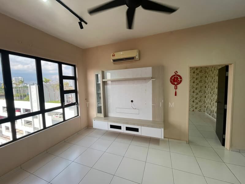 Service Residence for Sale at Sky View - Patrick Lim - PropertyGuru.com.my