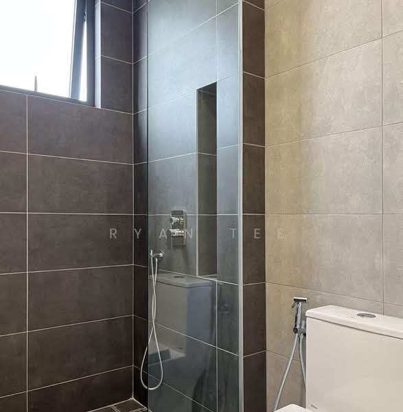 Servis Apartment untuk Disewa di Sky Meridien - Ryan Tee - Bathroom - PropertyGuru.com.my