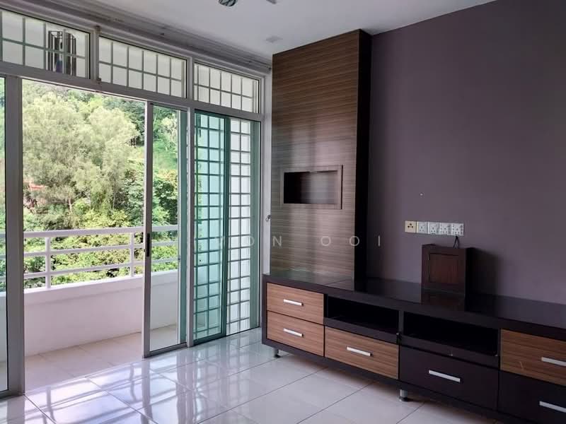 Kondominium untuk Dijual di Regency Heights Condo - Simon Ooi - Balcony - PropertyGuru.com.my