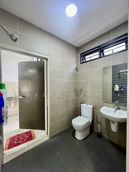 Rumah Teres 2 Tingkat untuk Dijual di Shah Alam (Selangor) - Fazie Noor - Bathroom - PropertyGuru.com.my