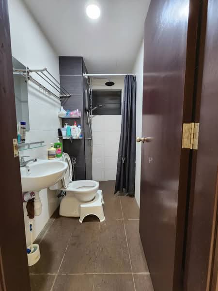 Condominium for Sale at Oasis 1 - Eric Yap - Bathroom - PropertyGuru.com.my