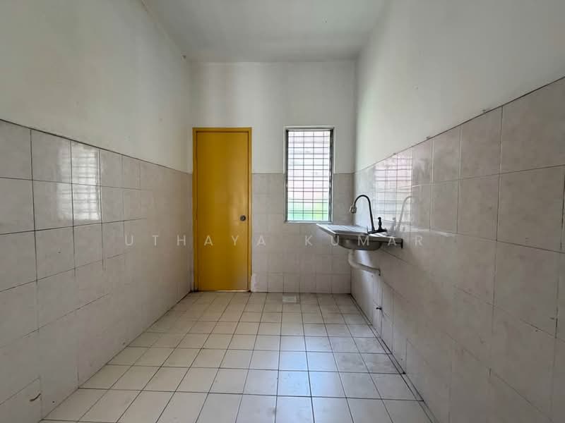 2-storey Terraced House for Sale in Kota Emerald (Rawang) - Uthaya Kumar - Kitchen - PropertyGuru.com.my