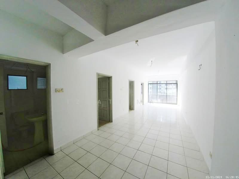 Apartment for Sale at Mutiara Serdang (Turf View) - Izzati Mat - Interior - PropertyGuru.com.my