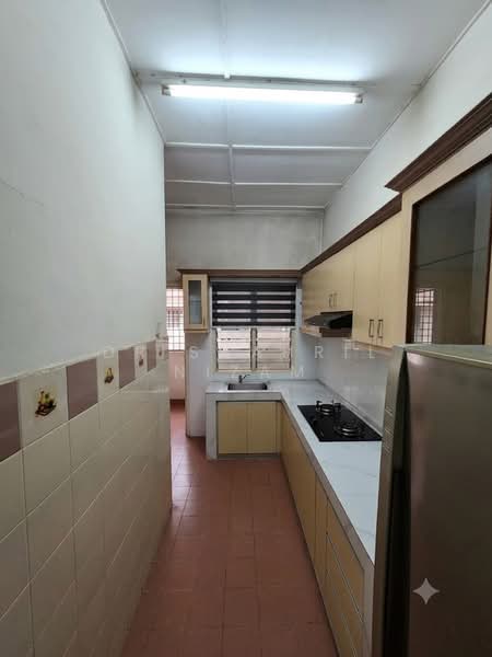 1-storey Terraced House for Sale in Rawang (Selangor) - Dr Shahril Nizam - Kitchen - PropertyGuru.com.my