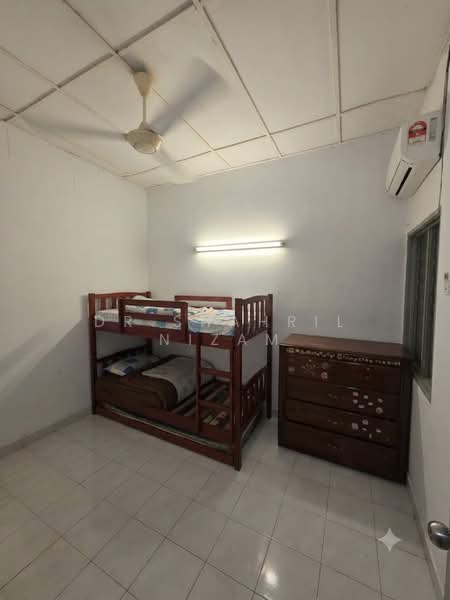 1-storey Terraced House for Sale in Rawang (Selangor) - Dr Shahril Nizam - Bedroom - PropertyGuru.com.my