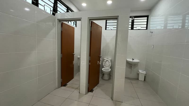 Kilang untuk Disewa di Petaling Jaya (Selangor) - FC Ng - Bathroom - PropertyGuru.com.my
