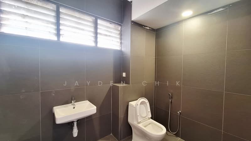 Rumah Berkembar untuk Dijual di Taman Seputeh (Seputeh) - Jayden Chik - Bathroom - PropertyGuru.com.my
