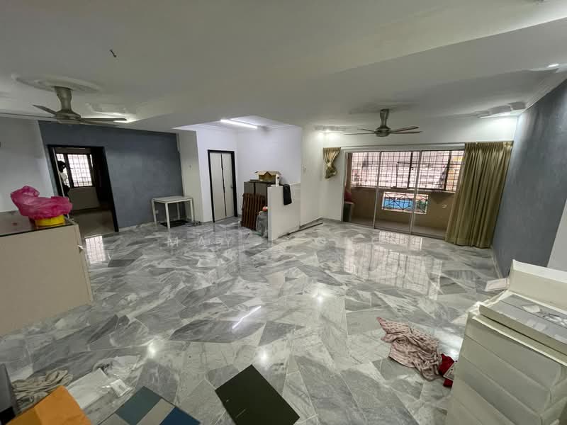 Kondominium untuk Dijual di Pelangi Indah Condominium - May Liong - Living Room - PropertyGuru.com.my