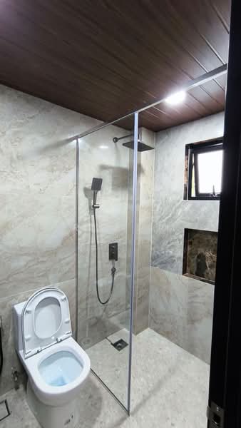 Rumah Teres 2 Tingkat untuk Dijual di Kota Damansara (Selangor) - Eric Lim - Bathroom - PropertyGuru.com.my