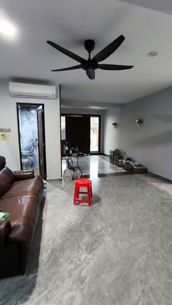 Rumah Teres 2 Tingkat untuk Dijual di Kota Damansara (Selangor) - Eric Lim - Living Room - PropertyGuru.com.my
