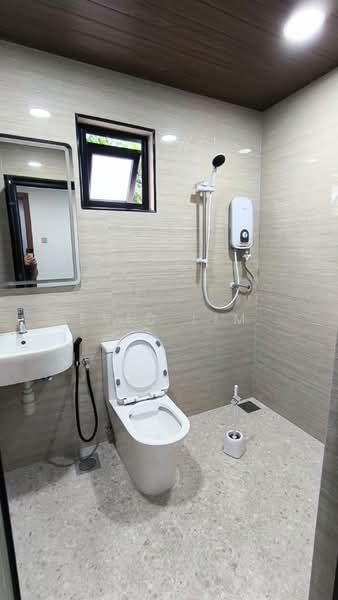 Rumah Teres 2 Tingkat untuk Dijual di Kota Damansara (Selangor) - Eric Lim - Bathroom - PropertyGuru.com.my