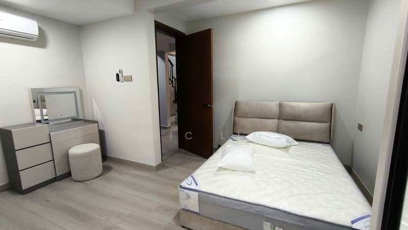 Rumah Teres 2 Tingkat untuk Dijual di Kota Damansara (Selangor) - Eric Lim - Bedroom - PropertyGuru.com.my