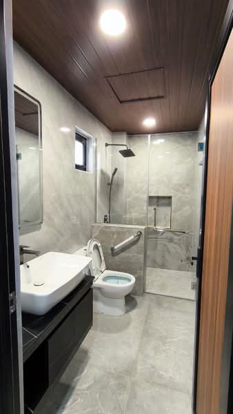 Rumah Teres 2 Tingkat untuk Dijual di Kota Damansara (Selangor) - Eric Lim - Bathroom - PropertyGuru.com.my