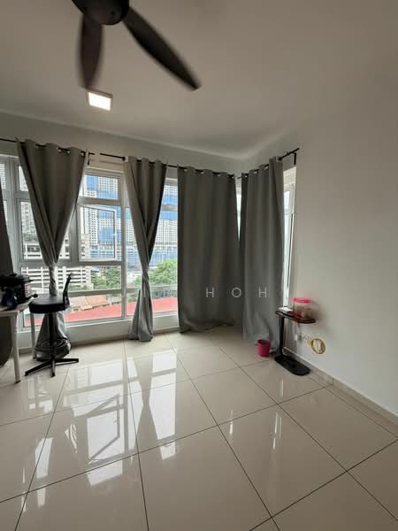Servis Apartment untuk Dijual di MH Platinum Residence - Jie Hoh - Living Room - PropertyGuru.com.my
