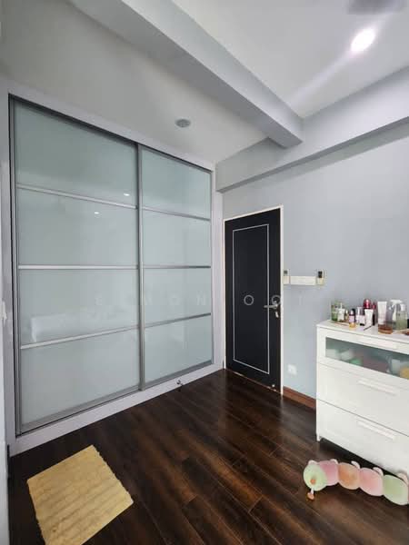 Kondominium untuk Dijual di Elit Heights @ Bayan City - Simon Ooi - Bedroom - PropertyGuru.com.my