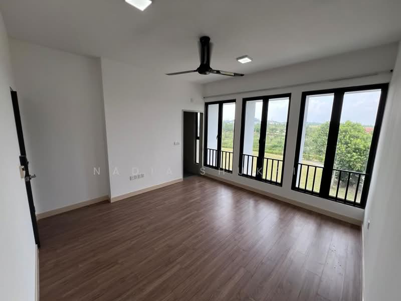 2-storey Terraced House for Rent in Elmina (Shah Alam) - Nadia Shukri - Living Room - PropertyGuru.com.my