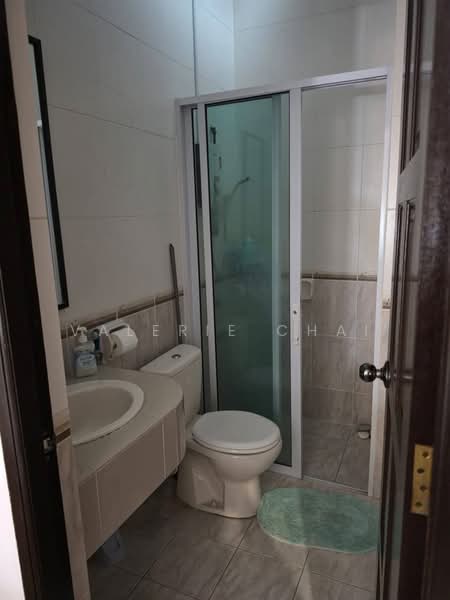 Terraced House for Rent in Kuching (Sarawak) - Valerie Chai - Bathroom - PropertyGuru.com.my