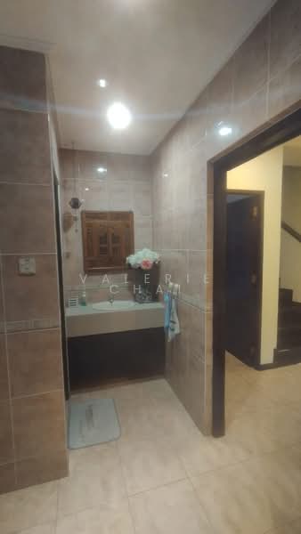 Terraced House for Rent in Kuching (Sarawak) - Valerie Chai - Bathroom - PropertyGuru.com.my