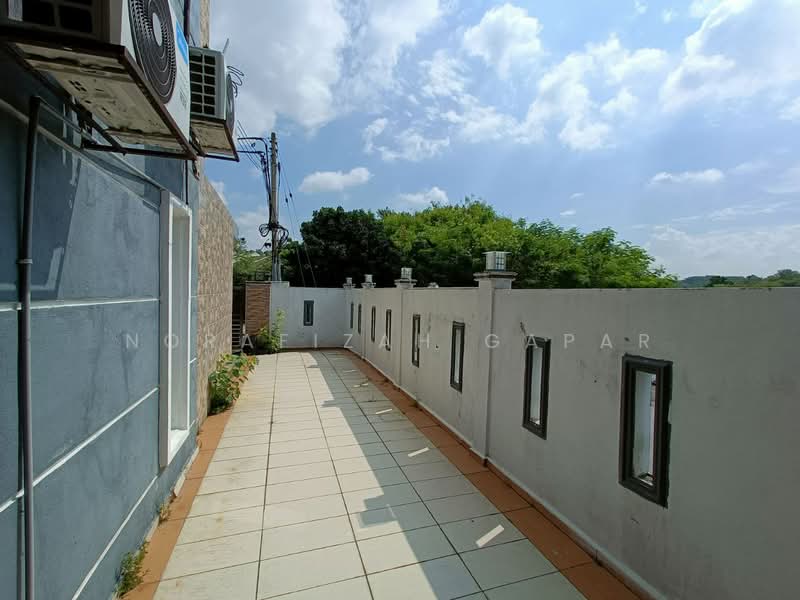 Rumah Teres 2 Tingkat untuk Dijual di Seri Kembangan (Selangor) - NoraFizah Gapar - Exterior - PropertyGuru.com.my