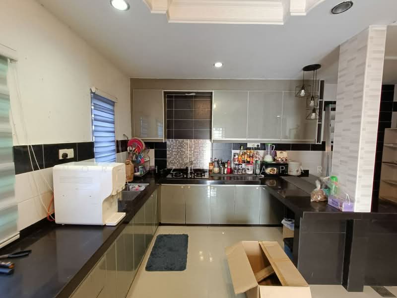Rumah Teres 2 Tingkat untuk Dijual di Seri Kembangan (Selangor) - NoraFizah Gapar - Kitchen - PropertyGuru.com.my
