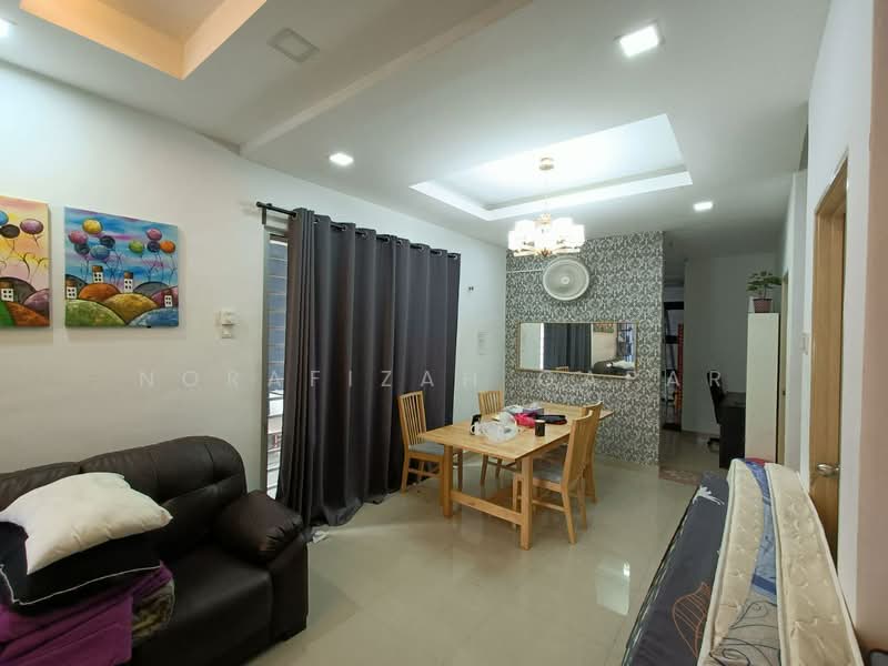 Rumah Teres 2 Tingkat untuk Dijual di Seri Kembangan (Selangor) - NoraFizah Gapar - Living Room - PropertyGuru.com.my