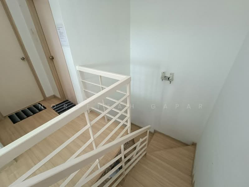 Rumah Teres 2 Tingkat untuk Dijual di Seri Kembangan (Selangor) - NoraFizah Gapar - Entrance - PropertyGuru.com.my