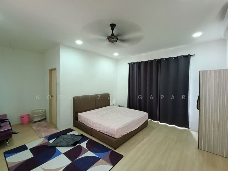 Rumah Teres 2 Tingkat untuk Dijual di Seri Kembangan (Selangor) - NoraFizah Gapar - Bedroom - PropertyGuru.com.my