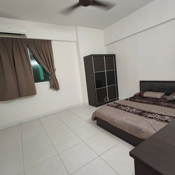 Kondominium untuk Dijual di Elit Heights @ Bayan City - Simon Ooi - Bedroom - PropertyGuru.com.my