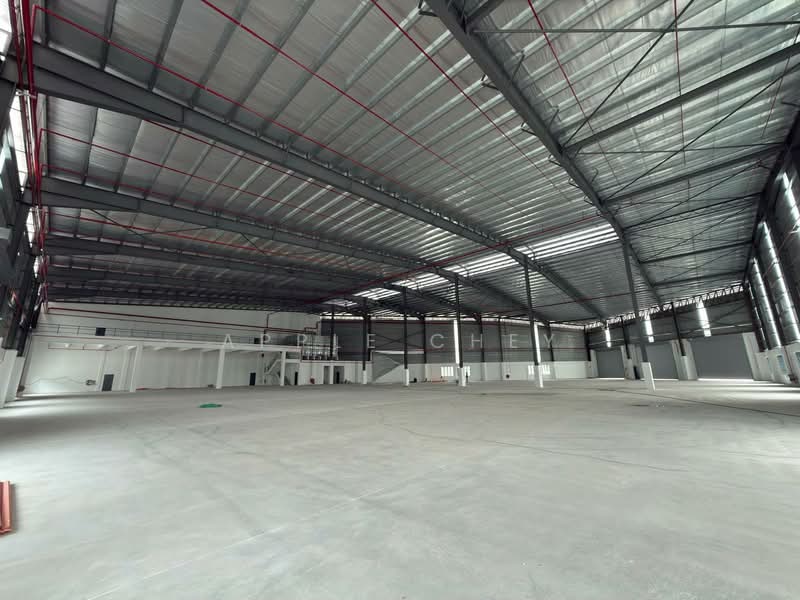 Factory for Rent in Taman Desa Cemerlang (Ulu Tiram) - Apple Chey - Interior - PropertyGuru.com.my