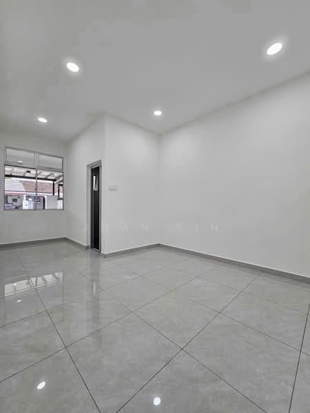 Rumah Teres 1 Tingkat untuk Dijual di Taman Puteri Wangsa (Ulu Tiram) - Joan Sin - PropertyGuru.com.my