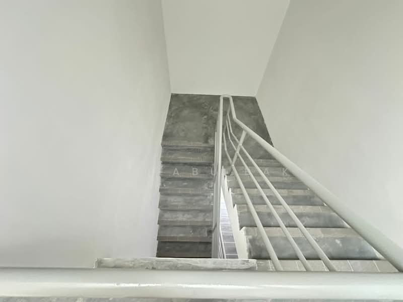 Factory for Sale in Bandar Baru Puncak Alam (Puncak Alam) - Maria Abu Bakar - Interior - PropertyGuru.com.my