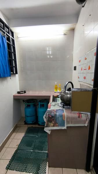 2-storey Terraced House for Rent in Bandar Utama 11 (Bandar Utama) - Eric Lim - Kitchen - PropertyGuru.com.my