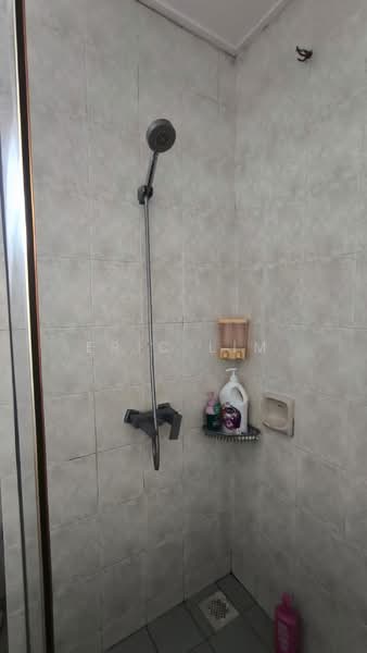 2-storey Terraced House for Rent in Bandar Utama 11 (Bandar Utama) - Eric Lim - Bathroom - PropertyGuru.com.my