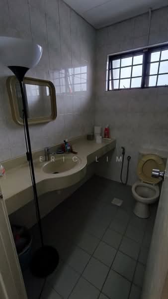 2-storey Terraced House for Rent in Bandar Utama 11 (Bandar Utama) - Eric Lim - Bathroom - PropertyGuru.com.my