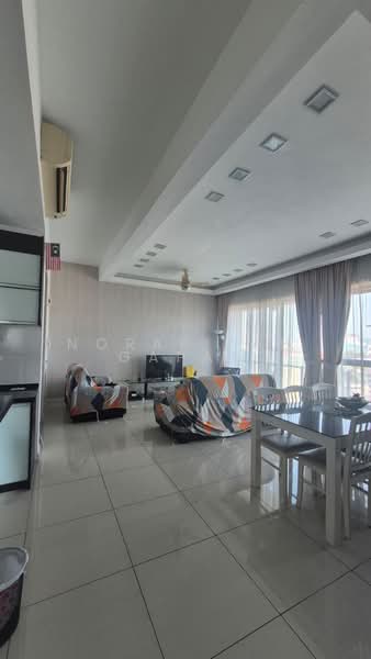 Servis Apartment untuk Dijual di Setia SKY Residences - NoraFizah Gapar - Living Room - PropertyGuru.com.my