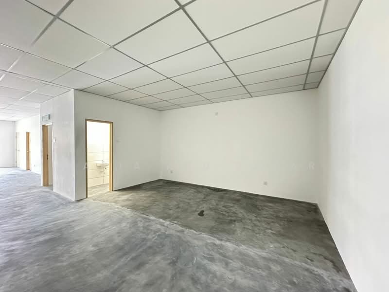 Factory for Sale in Bandar Baru Puncak Alam (Puncak Alam) - Maria Abu Bakar - Interior - PropertyGuru.com.my