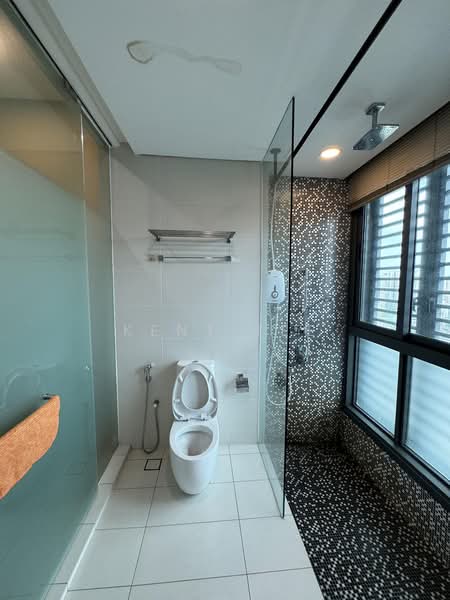 Servis Apartment untuk Disewa di Vogue Suites One - Kent Tee - Bathroom - PropertyGuru.com.my